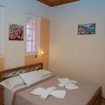 Ferendinoy - Ferendinoy Dionisia Nydri (Lefkada)