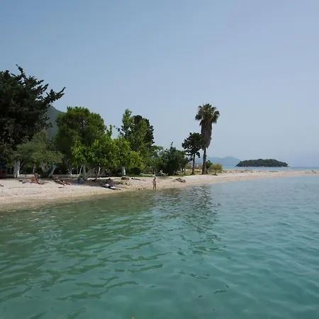 Konukevi Ferendinoy - Ferendinoy Dionisia Nydri (Lefkada)