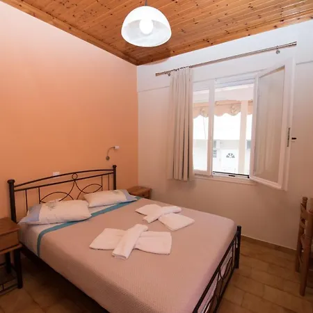 Ferendinoy - Ferendinoy Dionisia 招待所 3*