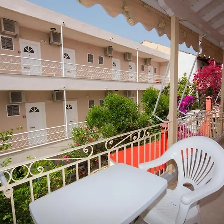 Ferendinoy - Ferendinoy Dionisia 招待所 3*